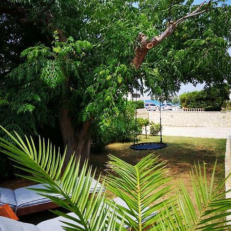 Holiday House Tara Villa Vir Ngoại thất bức ảnh
