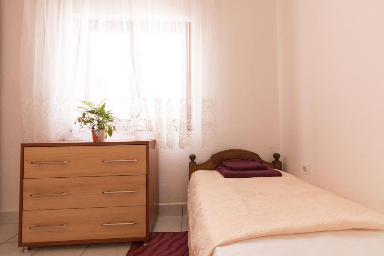 Holiday House Tara Villa Vir Ngoại thất bức ảnh