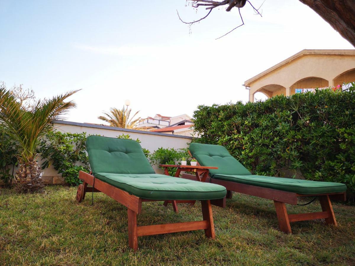 Holiday House Tara Villa Vir Ngoại thất bức ảnh